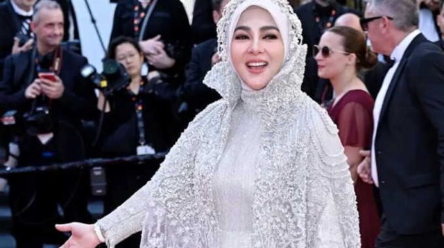 Penampilan Syahrini di ajang prestisius Cannes Film Festival 2025