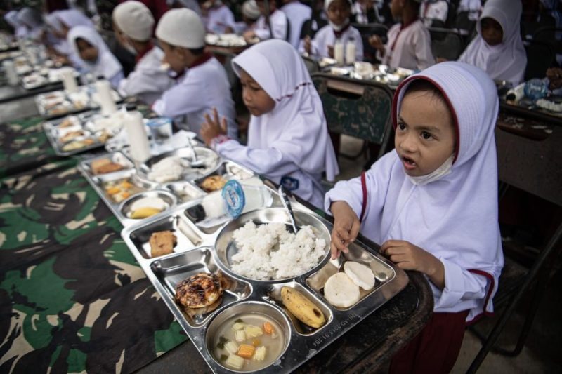 skema program Makan Bergizi Gratis selama masa libur sekolah demi efisiensi APBN.
