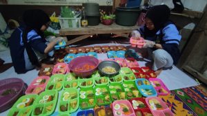 Program PMT Jadi Andalan Pencegahan Stunting di Desa Sojomerto: Mahasiswa KKN UIN Walisongo Turut Berpartisipasi