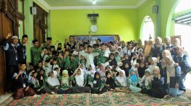 Panitia, peserta dan juri dalam acara Islamic Festival