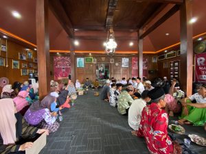 Mahasiswa KKN UIN Walisongo Posko 86 Mengikuti Merti Dusun Krasak Desa Boto, Wujud Syukur dan Pelestarian Budaya