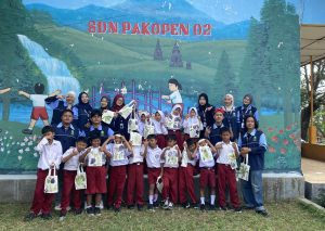 Serunya Membatik Ala Alam: Anak-anak SDN Pakopen 2 Antusias Coba Ecoprint