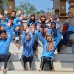 Wujudkan Kenyamanan Beribadah, Mahasiswa KKN UIN Walisongo Bersihkan Masjid Baitul Muttaqin