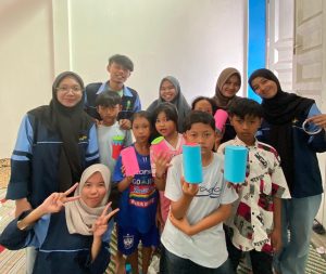 Mahasiswa KKN MIT ke-20 Ajak Anak-anak Desa Kemitir Belajar Menabung