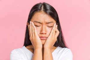 Cara Merawat Kulit Wajah Berminyak agar Tetap Sehat dan Bebas Kilap