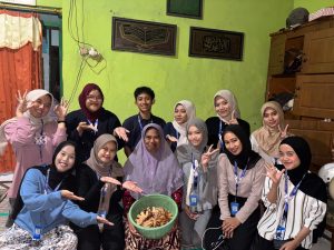 Digitalisasi UMKM oleh KKN UIN Walisongo Semarang di Desa Lanji