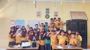 Ruang Cerita: Mahasiswa KKN MB Posko 03 Hadirkan Wadah Ekspresi Emosi untuk Anak SDN 1 Cepokomulyo