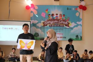 Kegiatan Senyum Anak di Wirogomo: Ajarkan Metamorfosis Kupu-Kupu sebagai Semangat Bermimpi
