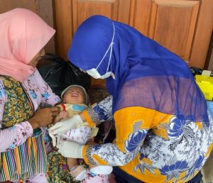 Mahasiswa KKN MB-20 Posko 63 UIN Walisongo Semarang Dampingi Posyandu dan Gelar Penyuluhan Stunting di Desa Sendangdawung