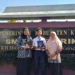 Pentigraf Guru dan Siswa SMP Negeri 2 Cepiring Masuk Rekor MURI 2025