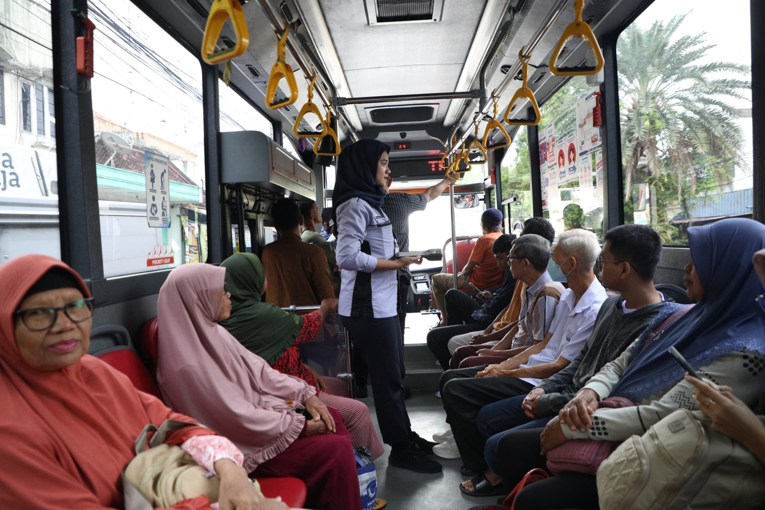 pembayaran nontunai Trans Jateng
