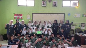 KKN UPGRIS Kelompok 38 Kenalkan Pembelajaran Coding SD di MI Ma’arif Watuagung