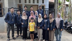 KKN Kelompok 38 UPGRIS Silaturahmi dengan Ketua RW 02 Watuagung, Gali Potensi UMKM dan Kegiatan Masyarakat