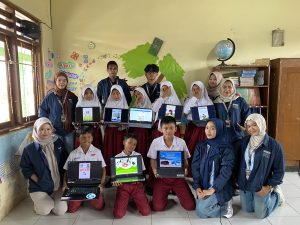 KKN UPGRIS Kelompok 38 Latih Siswa SDN 02 Watuagung Dasar-Dasar Penggunaan Komputer
