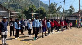 Upacara Bendera HUT RI 80 di Lapangan Voli Dusun Gowongan (Sumber: Dokumentasi Pribadi)