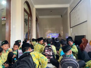 KKN UPGRIS Kelompok 34 Hidupkan TPQ Mingguan di Dusun Setro