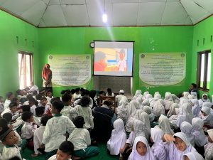 Cegah Bullying di Lingkungan Sekolah, Mahasiswa KKN MIT 20 Posko 134 Gelar Sosialisasi Stop Bullying di MIN 03 Semarang