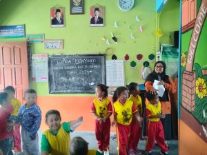 Kontributor Mahasiswi KKN Moderasi Beragama UIN Walisongo Semarang Posko 06 dalam Kegiatan Lomba TK Rahayu Sedayu