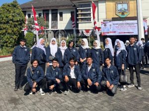 Mahasiswa KKN UPGRIS Kelompok 12 Diterjunkan di Kelurahan Beji Ungaran Timur