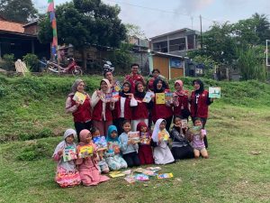 Mahasiswa KKN UPGRIS Kelompok 31 Hidupkan Budaya Literasi Lewat Lapak Baca