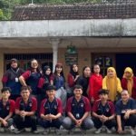 Mahasiswa KKN UPGRIS Kelompok 5 Ikuti Senam Pagi Bersama Warga RT 4 Kaligawe