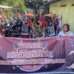 Mahasiswa Bersama Warga Desa Karanganyar Tunjukkan Kekompakan di Karnaval Budaya HUT Kecamatan Tuntang