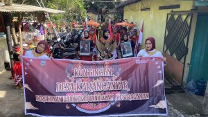 Mahasiswa Bersama Warga Desa Karanganyar Tunjukkan Kekompakan di Karnaval Budaya HUT Kecamatan Tuntang