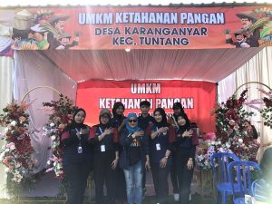 Mahasiswa KKN UPGRIS Pamerkan Inovasi UMKM dari Sisa Jamur Tiram Menjadi Kaldu Jamur di Expo HUT Kecamatan Tuntang