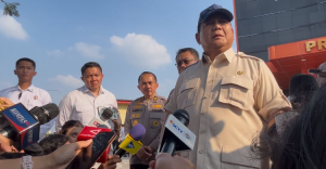 Prabowo Perintahkan Kenaikan Pangkat Polisi Korban Demo Ricuh
