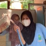 Wujud Kepedulian Lingkungan, Mahasiswa KKN UIN Walisongo Bersih-Bersih Mushola di Dusun Surak