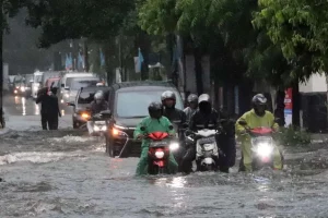 BMKG Peringatkan Cuaca Ekstrem di Jawa Tengah, Waspadai Hujan Lebat dan Angin Kencang