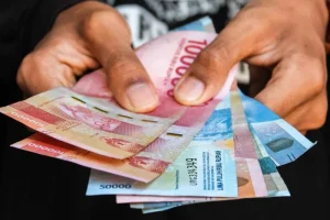 BLT Rp900 Ribu Akhir Tahun Mulai Cair 27 Oktober 2025, Begini Cara Cek Nama Penerima