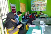Mahasiswa KKN UIN Walisongo Posko 15 ikut serta Kegiatan Posyandu