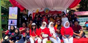 Mahasiswa KKN UPGRIS Jadi Relawan Family Gathering SPONDA di SDN 2 Ngempon