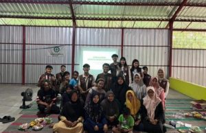 Mahasiswa KKN UPGRIS Gelar Sosialisasi Pengolahan Sampah Bersama Ibu-Ibu PKK di RW 05 Kaligawe, Susukan