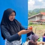 Mahasiswa KKN UPGRIS Sosialisasikan Pembuatan Lilin Aromaterapi dari Minyak Jelantah di RW 05 Kaligawe, Susukan