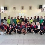 Warga Desa Delik dan Mahasiswa KKN UPGRIS Kompak Gelar Senam Sehat