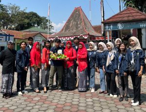 Mahasiswa KKN UPGRIS Desa Delik Ikut Meriahkan Hari Jadi ke-148 Kecamatan Tuntang