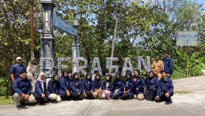 Mahasiswa KKN Hadirkan Inovasi Unik, Nama Dusun Derasan Dibuat dari Sampah Plastik Ecobrick
