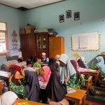 Mahasiswa KKN UIN Walisongo Posko 35 Ajak Anak-anak TPQ Baiturrohim Belajar Al-Qur’an dengan Gembira