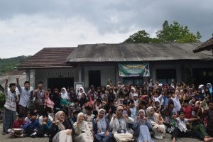 Mahasiswa KKN UIN Walisongo Semarakkan Hari Santri Nasional di SD Negeri 1 Cening