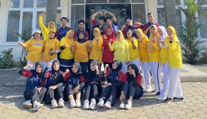 KKN UPGRIS Senam STI Bersama Ibu-Ibu Ngempon Sambil Eratkan Kebersamaan