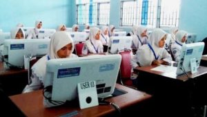 Pemprov Jateng Buka Hotline Aduan Program Makan Bergizi Gratis, Ini Nomor yang Bisa Dihubungi