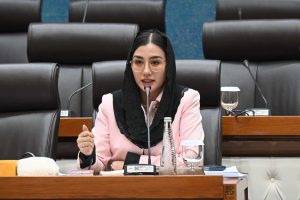 DPR Desak Industri Air Kemasan Bertanggung Jawab: Rakyat Kekeringan, Korporasi Untung Besar