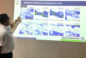Rekayasa Cuaca Kurangi Hujan hingga 70 Persen, Warga Jateng Diminta Tetap Waspada Puncak Musim Basah