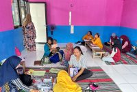 Mahasiswa KKN Reguler 85 Posko 08 UIN Walisongo ikut serta dalam kegiatan Posyandu di RW 1, 2, dan 3 Dusun Kaliwesi pada Kamis – Jumat, (6 -7 November 2025).