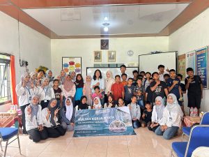 Cegah Perundungan di Dunia Maya, KKN Posko 18 UIN Walisongo Gelar Sosialisasi Stop Cyber Bullying di Desa Blimbing