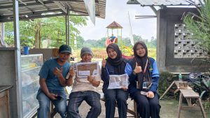Mahasiswa KKN UIN Walisongo Posko 10 Gelar Sosialisasi Pembukuan Sederhana di Desa Trayu