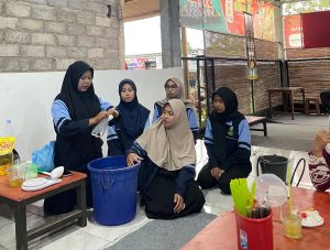 Mahasiswa KKN UIN Walisongo Kenalkan Teknik Pembuatan Sabun Zero Waste di Desa Karangmanggis