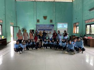 Mahasiswa KKN UIN Walisongo Galakkan Hidup Sehat Lewat Senam Bersama PKK Banyuringin